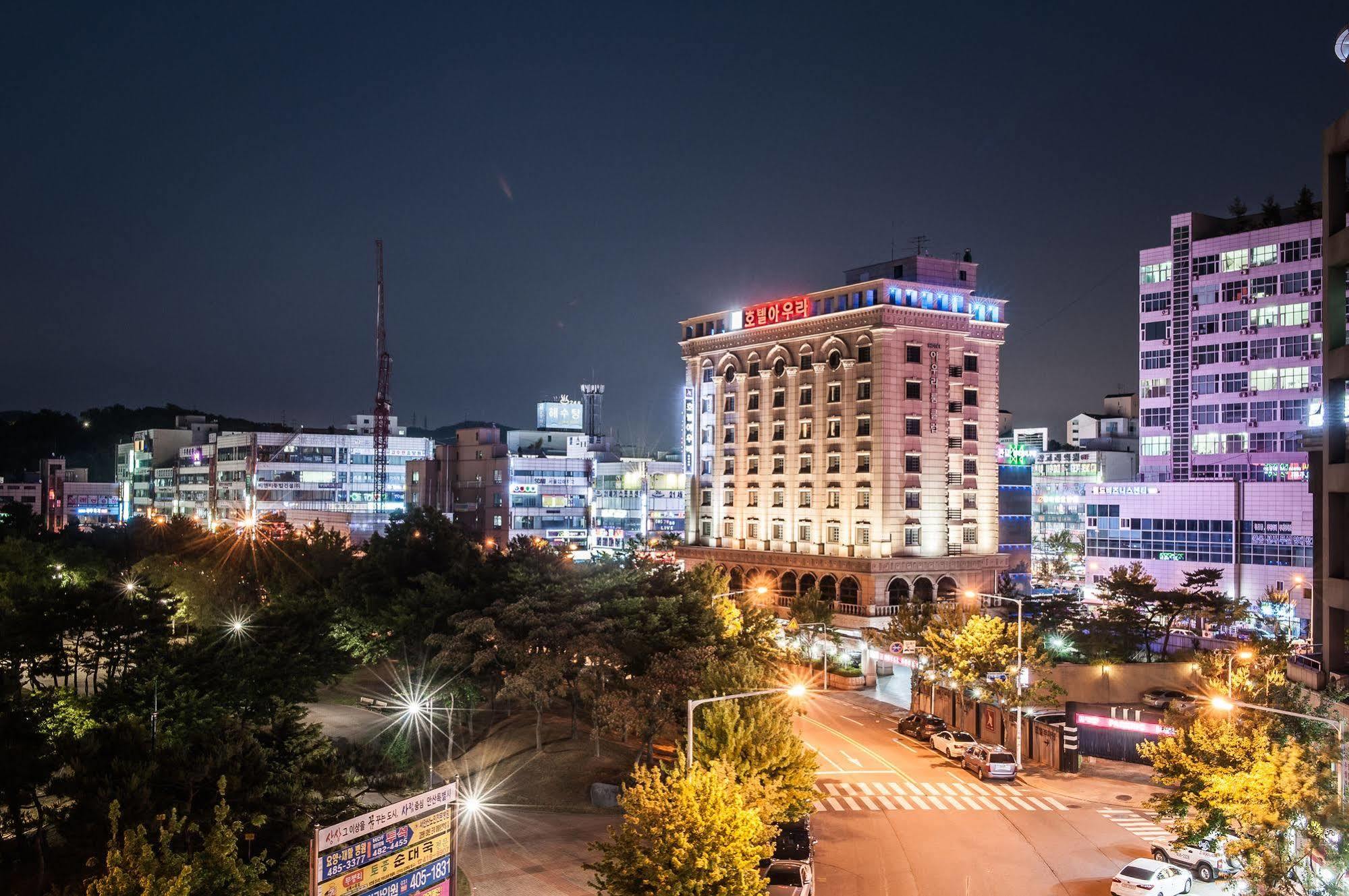 Aura Hotel Ansan Esterno foto